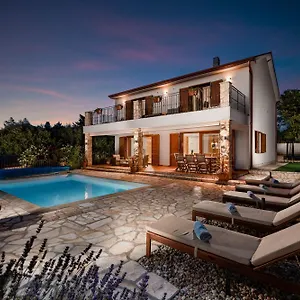  Villa Sara - Perfect Family