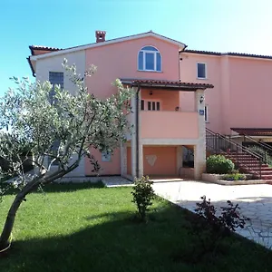 Vera Apartment Ližnjan